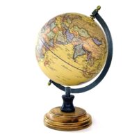 Globus mit Eisengestell und Holzsockel - Nature Look - 32cm – Bild 2