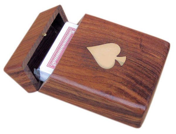 Kartenspiel mit Holz Box