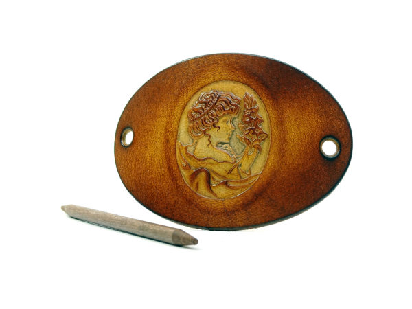 Vickys World Leder Haarspange - OX Antique Cameo Margarethe