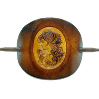 Vickys World Leder Haarspange - OX Antique Cameo Anna – Bild 2