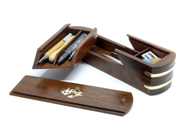 Maritime Stiftebox in Holz und Messing