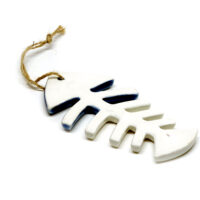 Maritimes Grätenfisch Keramik Hänger 3er Set – Bild 6