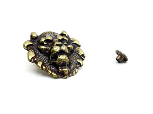 Löwenkopf - Niete - Zierniete - Metall - Altgold