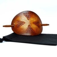 Vickys World Leder Haarspange - OX Antique Lion Celtic Triquetta – Bild 2