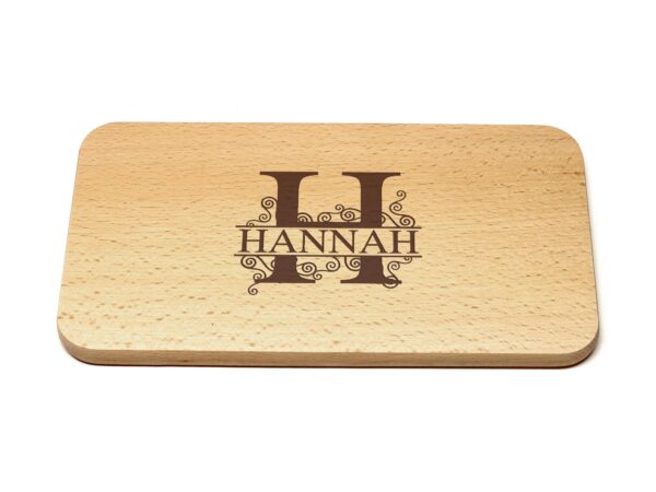 Frühstücksbrettchen - Schneidebrett Buche - Mit Monogramm & Name - Personalisierbar - 22,5 x 12,5 x 1,2 – Bild 4